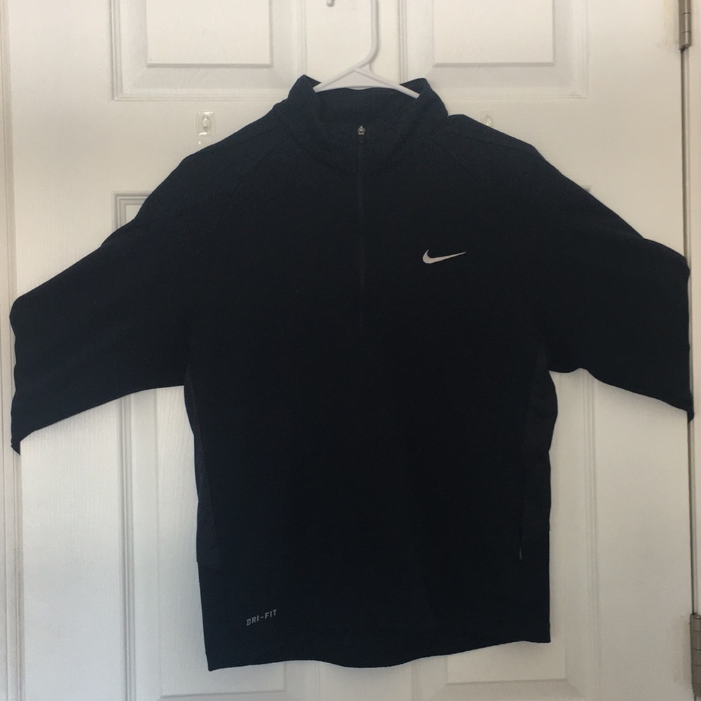 NIKE dri-fit quarter zip pull over